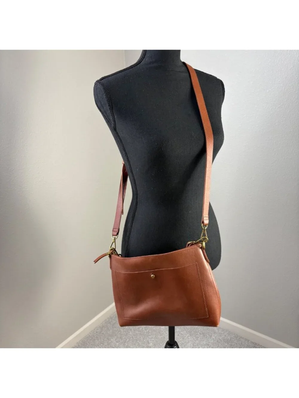 Madewell The Transport Shoulder Crossbody Leather Bag English Saddle Brown